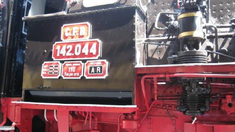 Locomotivă cu aburi, din anii 30, expusă în Gara Mare (FOTO)